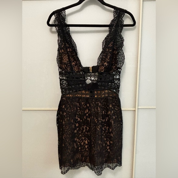 For Love And Lemons Dresses & Skirts - For Love And Lemons Black Lace Detail